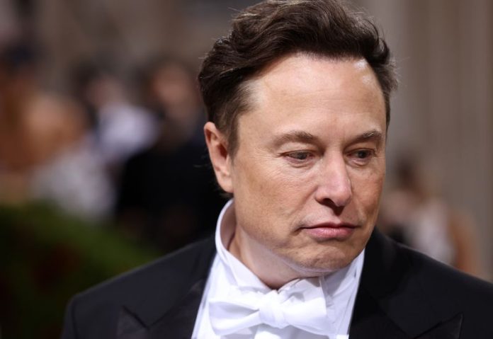 musk-‘lied’-about-funding-to-take-tesla-private,-investors’-lawyer-says