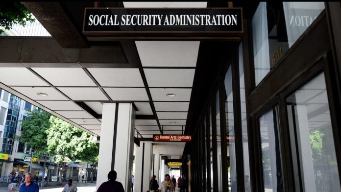 is-social-security-income-taxable-by-the-irs?-here’s-what-you-might-owe-on-your-benefits